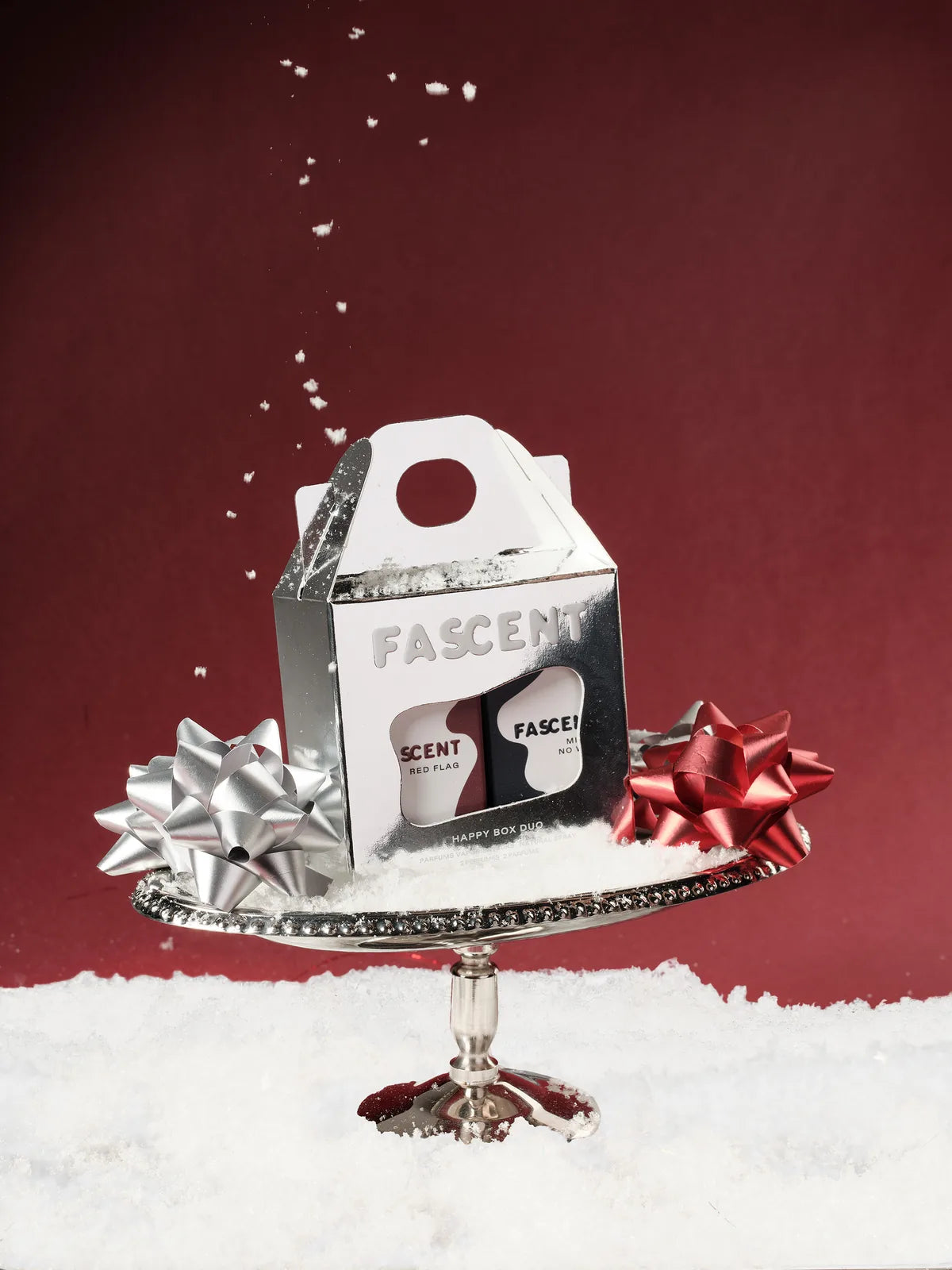 Happy Box Red Flag & Milky No Way - Christmas
